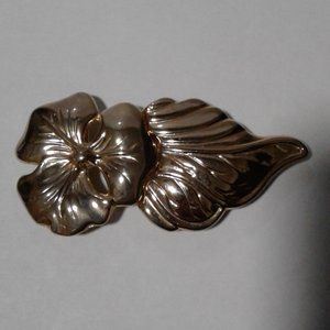 Vintage  REVCOR  Gold Tone Flower & Leave  Belt Buckle